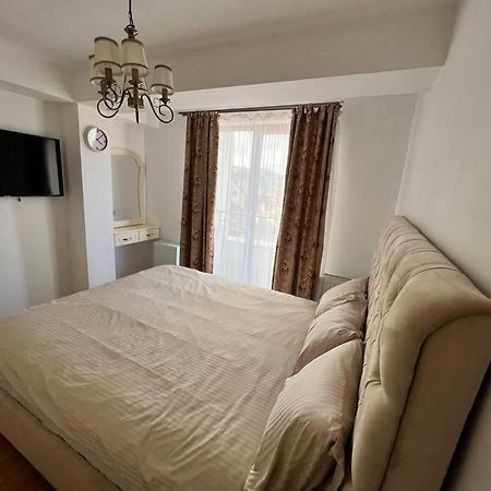Central Apartment With Panoramic View Braşov Buitenkant foto