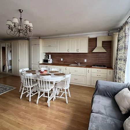Central Apartment With Panoramic View Braşov Buitenkant foto