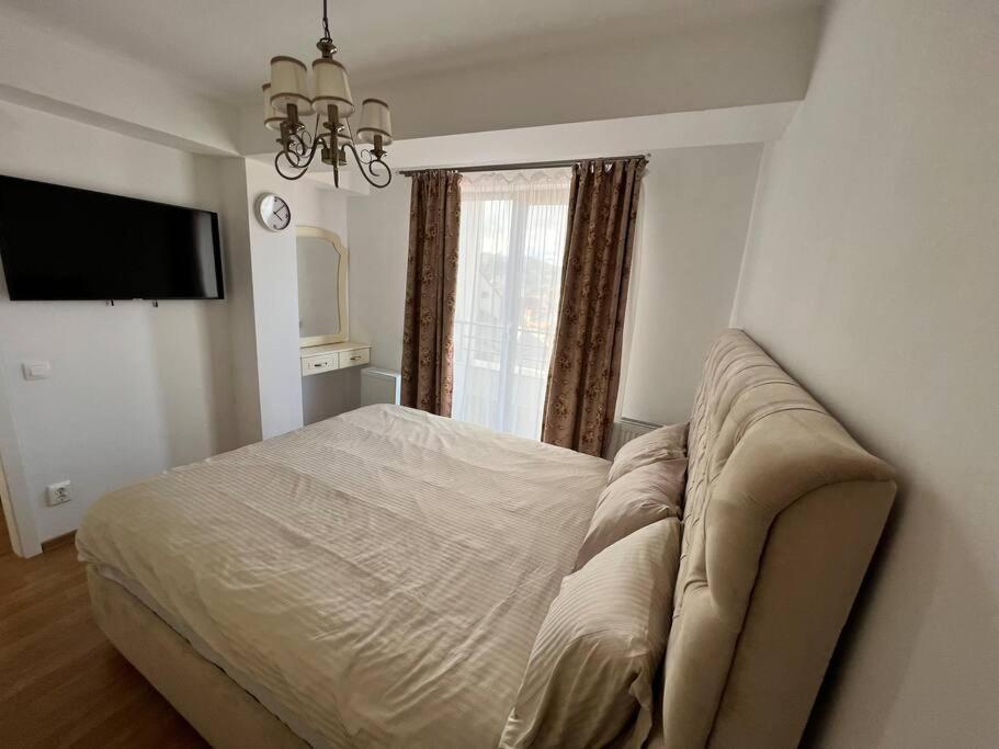 Central Apartment With Panoramic View Braşov Buitenkant foto