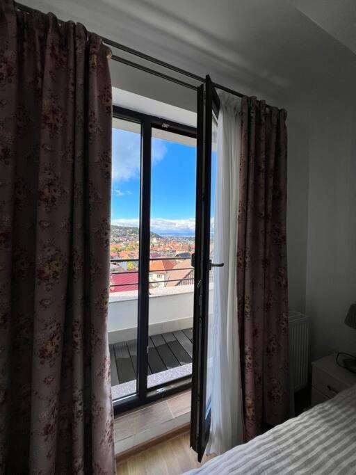 Central Apartment With Panoramic View Braşov Buitenkant foto
