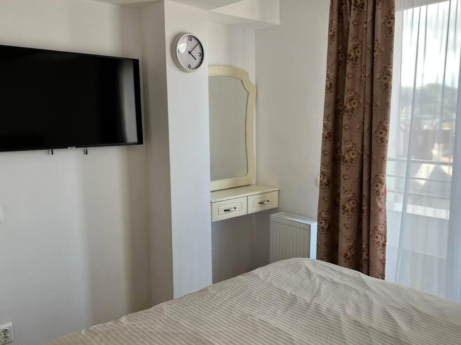 Central Apartment With Panoramic View Braşov Buitenkant foto