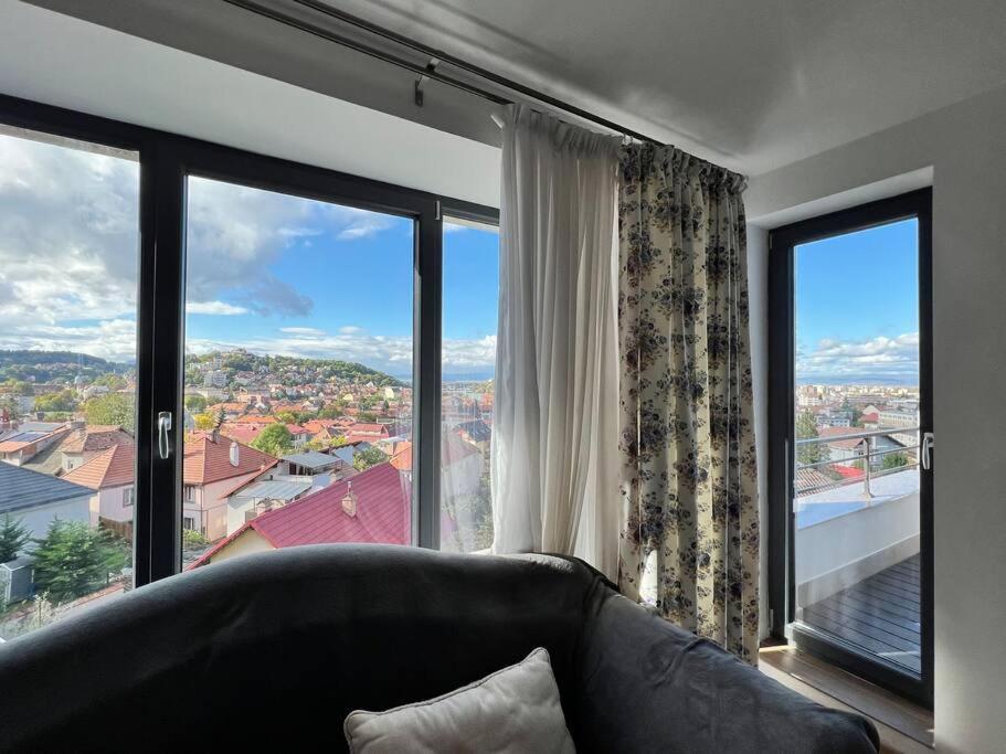 Central Apartment With Panoramic View Braşov Buitenkant foto