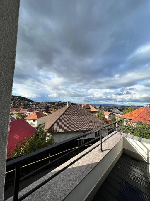 Central Apartment With Panoramic View Braşov Buitenkant foto